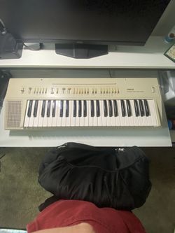 PC100 Yamaha Piano