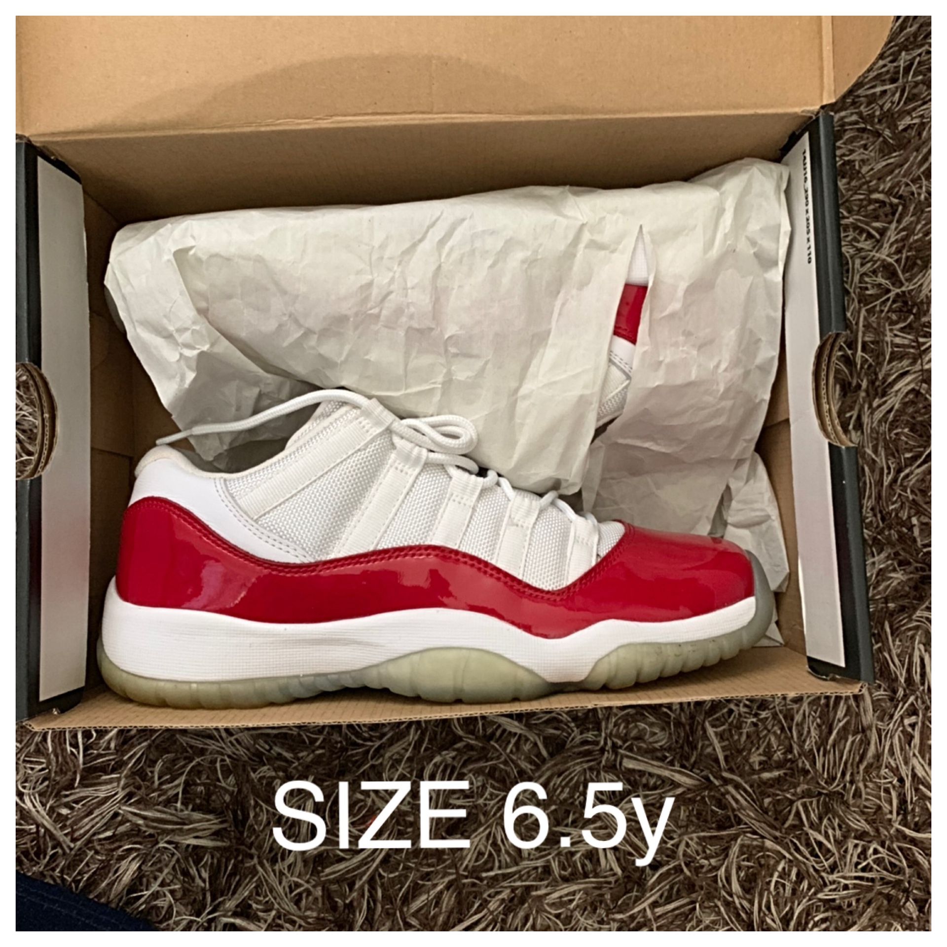 Jordan 11s size 6.5