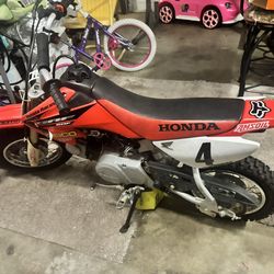 05 Honda Dirt bike 50cc
