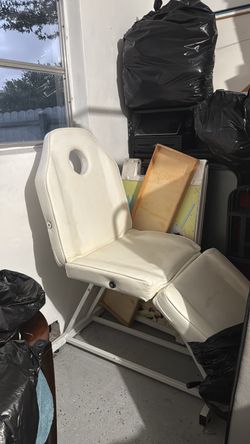 White Massage bed