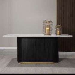 Dinning Table And Chairs New 