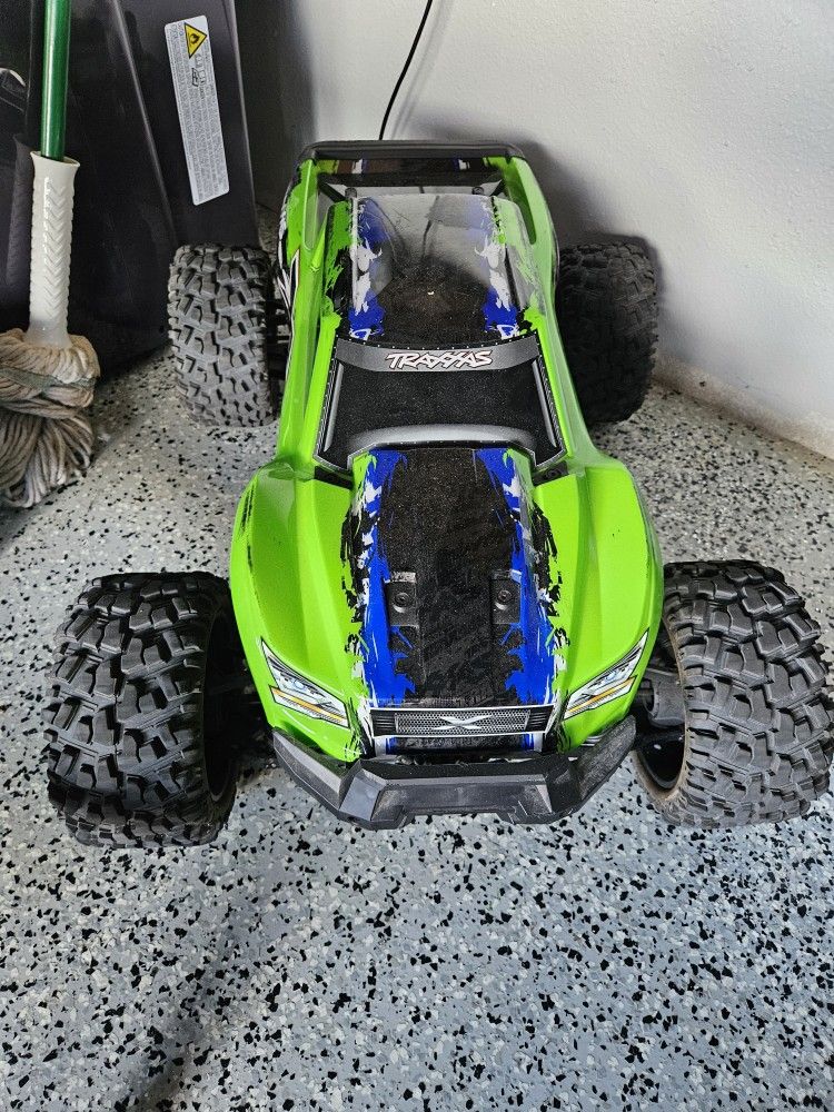 Xmaxx 8s