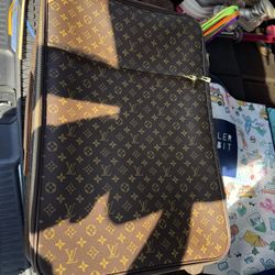 Louis Vuitton Luggage 