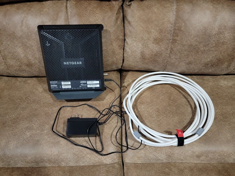 Netgear AC1900 WiFi Cable Modem Router, Model C6900 (Used)