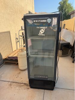 Beverage fridge