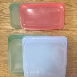Stashed Reusable silicone bags - Assorted Sizes - 4 Total
