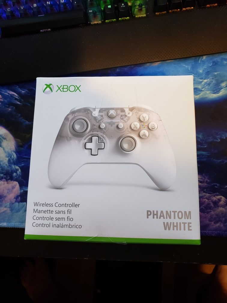 White phantom xbox one controller