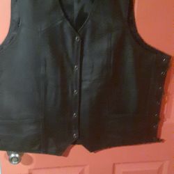 Brand New Vest Leather With Gun Pockets Size 54 Snaps Up $50