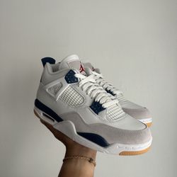 Air Jordan 4 Sb Navy Size 8.5 