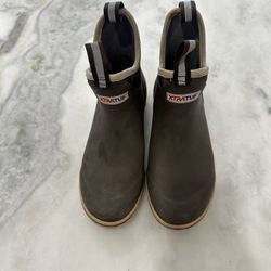 Xtratuf fishing boots