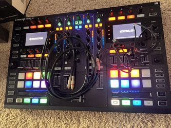 Native Instruments DJ Set