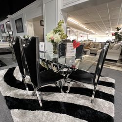7 Pc Dining Table 🎈🎈🎈