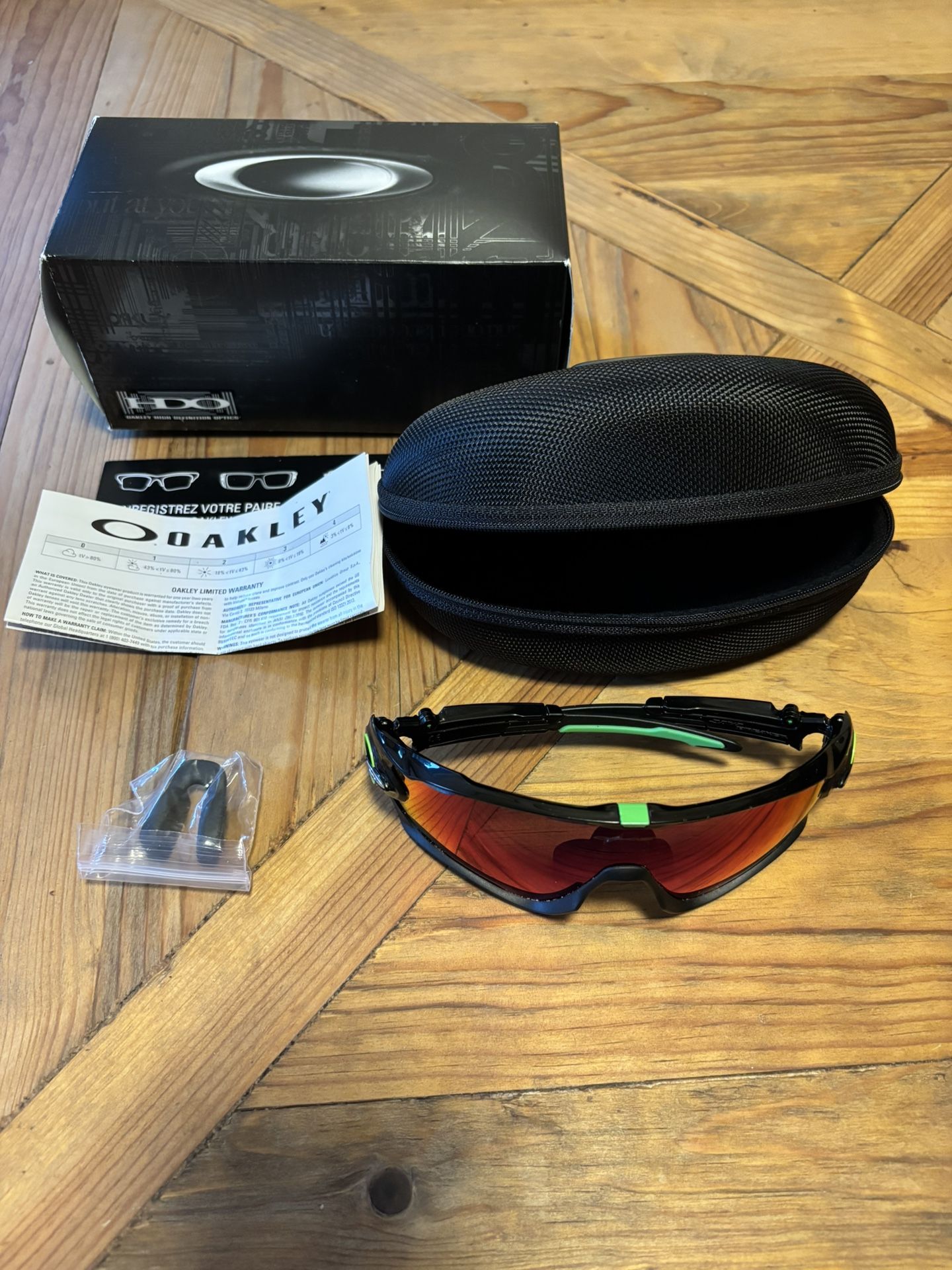 Oakley Mark Cavendish Signature Series Jailbreaker.