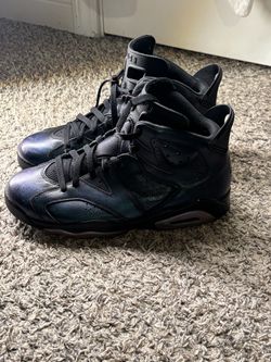 Selling Jordans on the low!