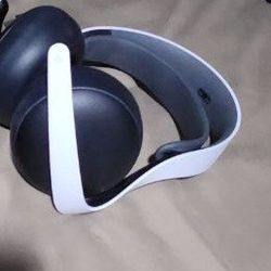 PlayStation Pulse Elite Wireless Headset - Like New 