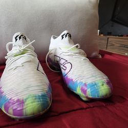 Mens Puma Future 8 Ultimate FG Brilliance. Size 11