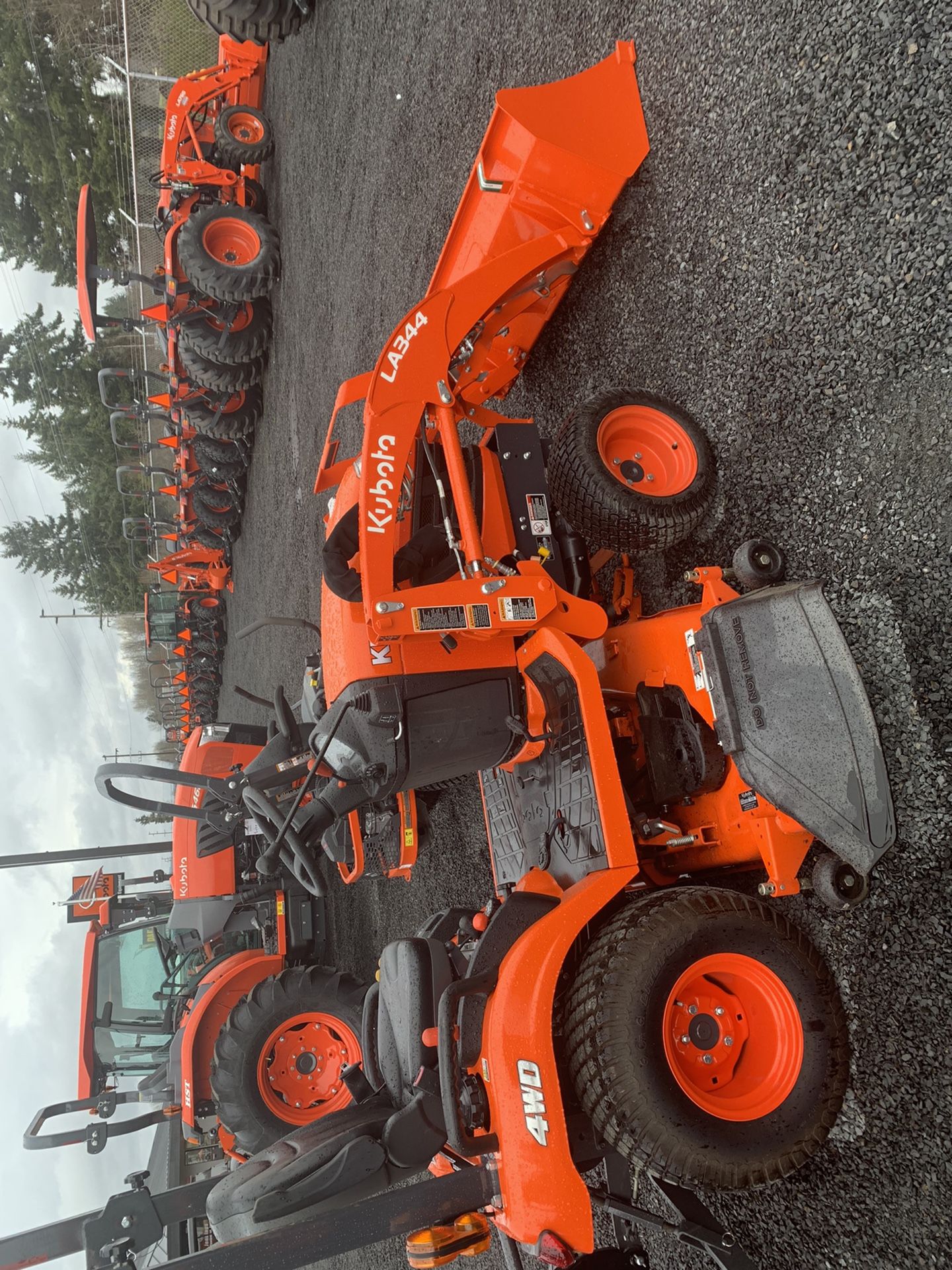 2016 Kubota Bx2370 Tractor And New Loader for Sale in Chehalis, WA