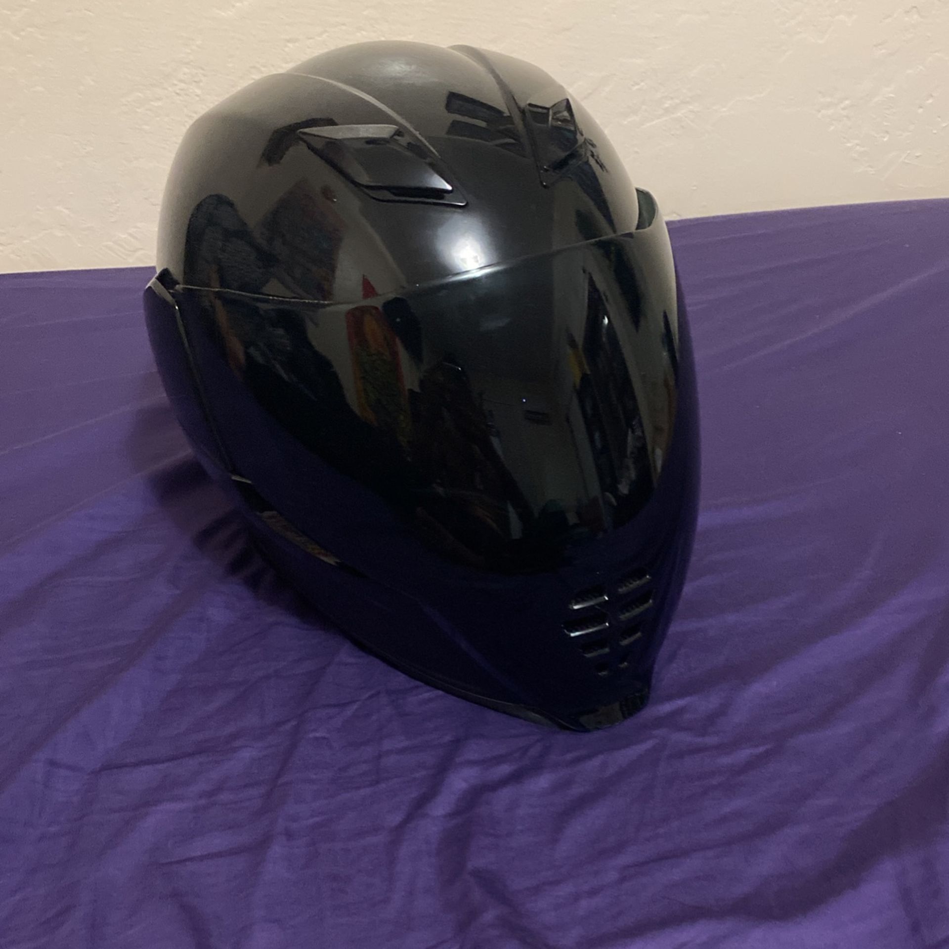 Medium Icon Airflite Stealth MIPS  Helmet