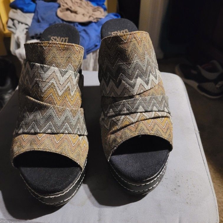 Muk Luk 6" Platform Wedges 9