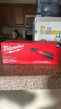 Milwaukee M12 3/8 ratchet
