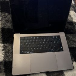 MacBook Pro 16” M1 Max (32 cores), 64GB ram