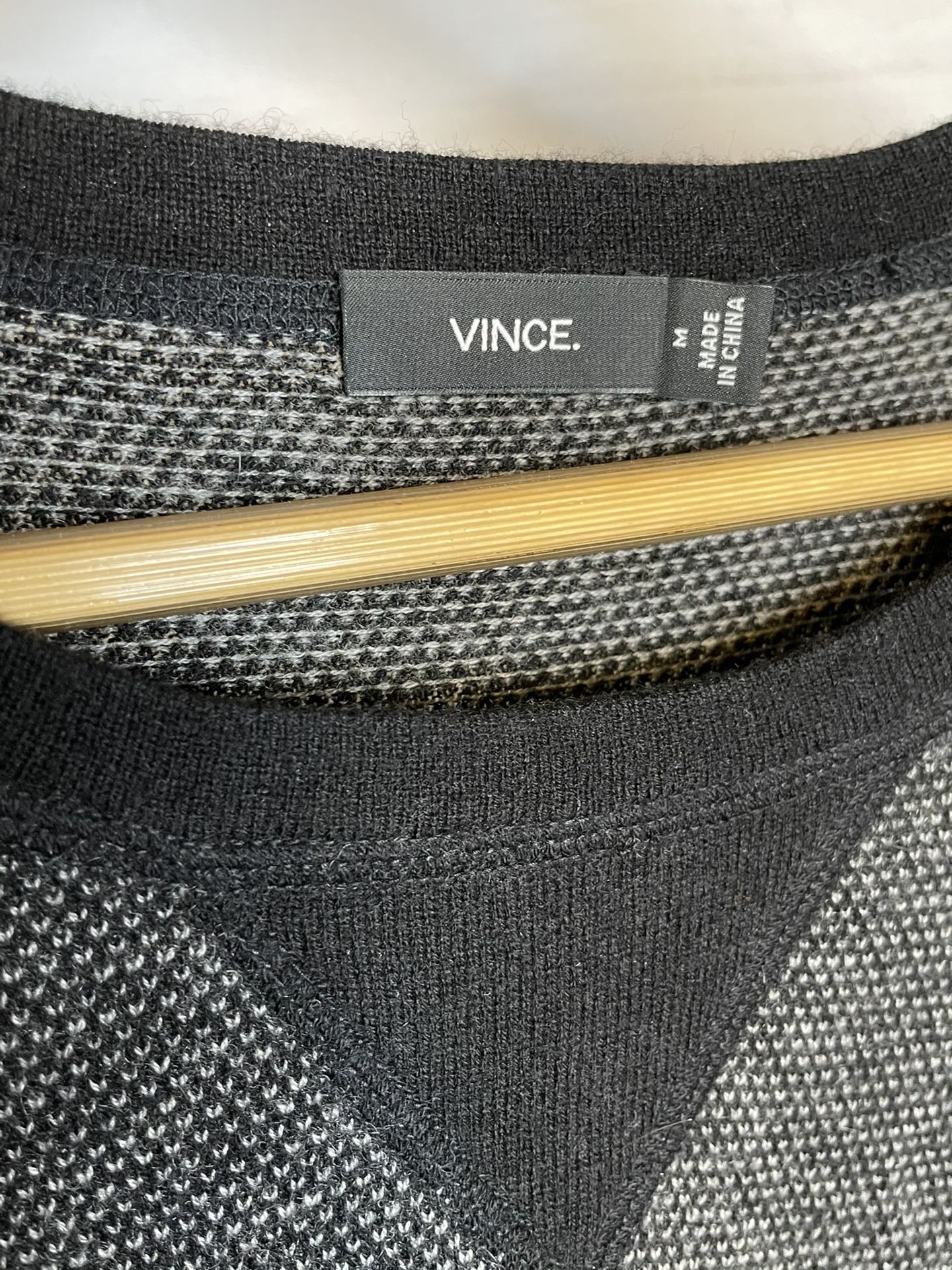 Vince Mens Wool / Cashmere Black & White Crewneck Knit Sweater Medium