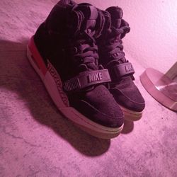 Jordan 1's Size 6 Youth 