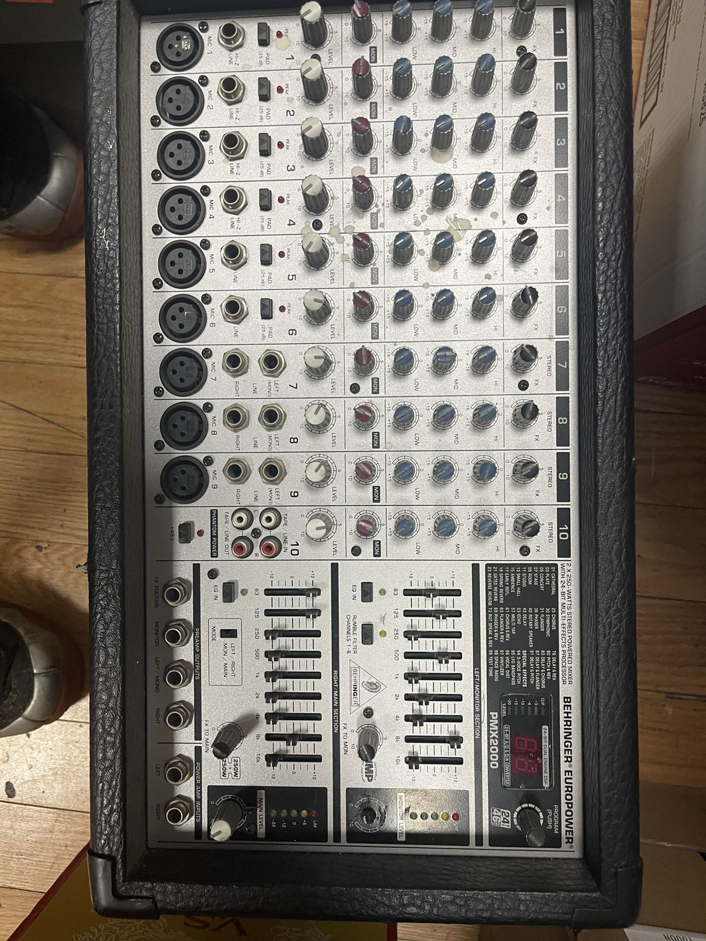 STERO SET FOR FOR SALE WITH AMP AND MIXER