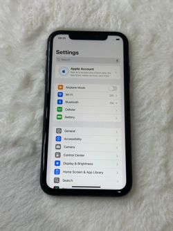 iPhone XR / Fully Unlocked