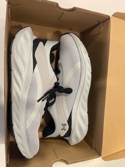 Under Armour UA Charged+ Ascend Running Shoes – Men’s 8 – New