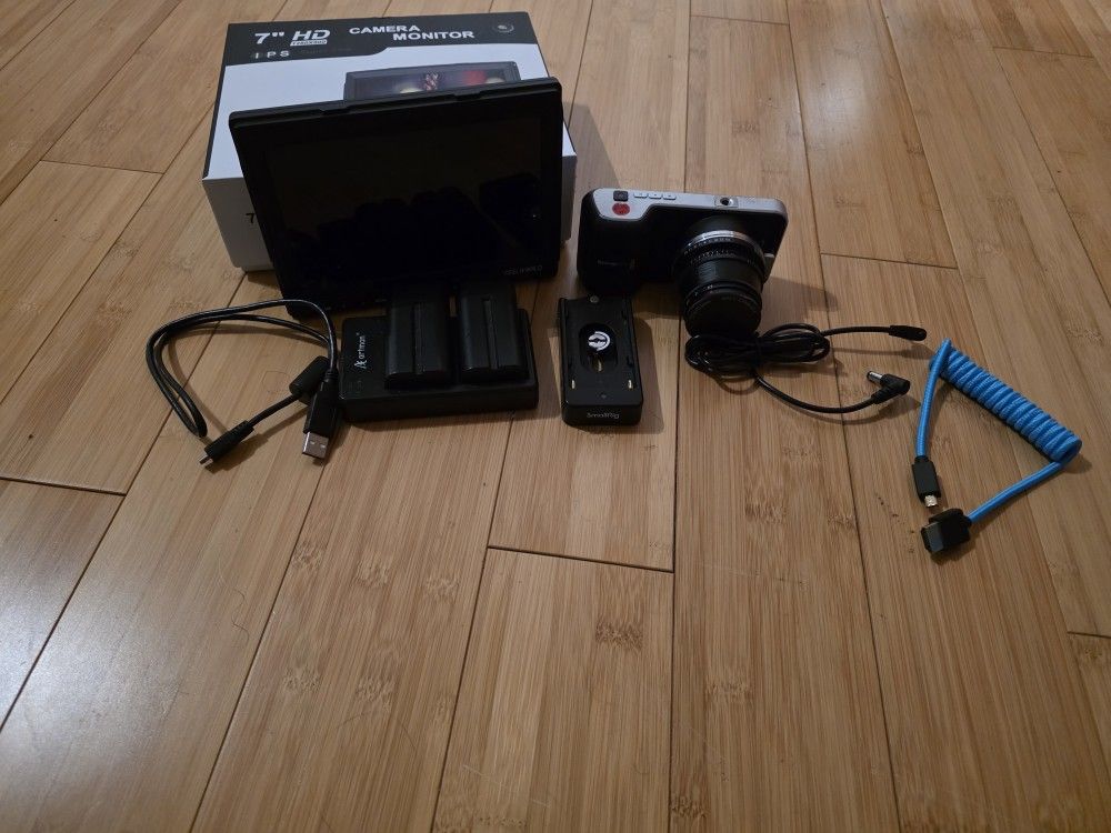 Blackmagic Pocket Cinema Camera OG Bundle