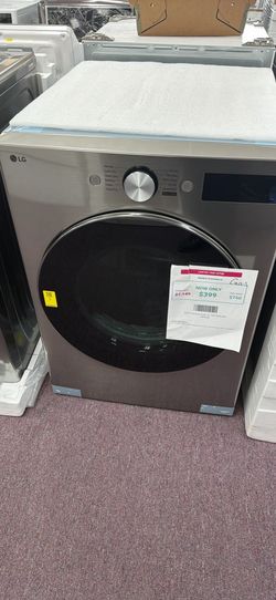 LG 7.4 cu. ft. Ultra Large Capacity Smart Front Load Gas Dryer with TurboSteam