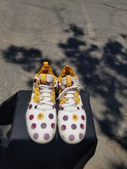 ADIDAS Harden VOL 5 ASU Player Exclusive Eric Emanuel Basketball Shoes Mens  12 for Sale in Tempe, AZ - OfferUp