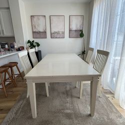 Ashley’s Furniture Dining Table and Chairs