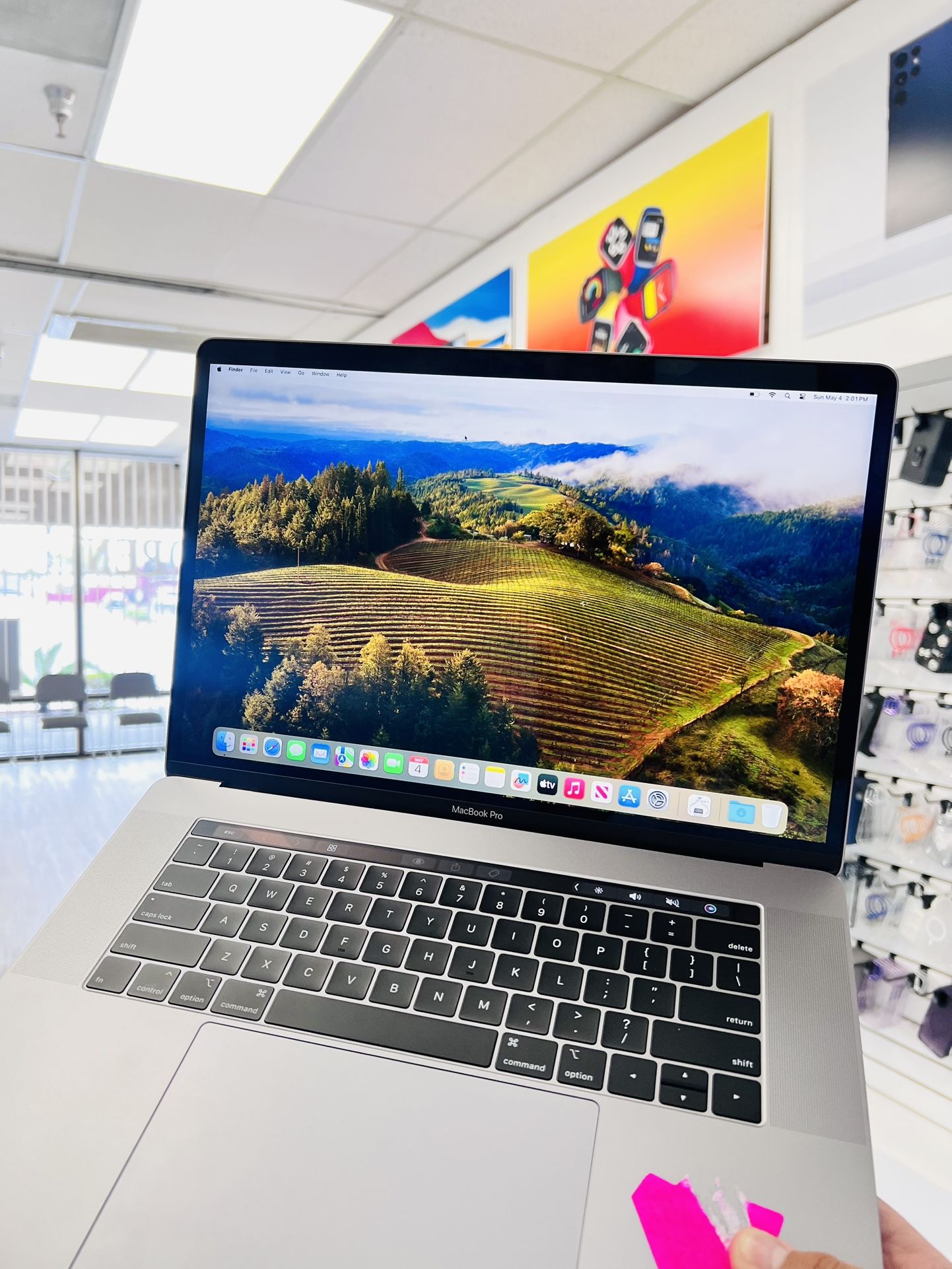 MacBook Pro 2018 16gb Ram 512gb MacBook Pro 2018 16gb Ram 512gb