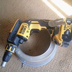 DeWalt Drywall Screw Gun 
