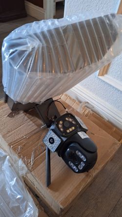 Solar light and  video camara