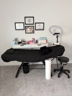 Esthetician Treatment Table with Ring Light and Stool