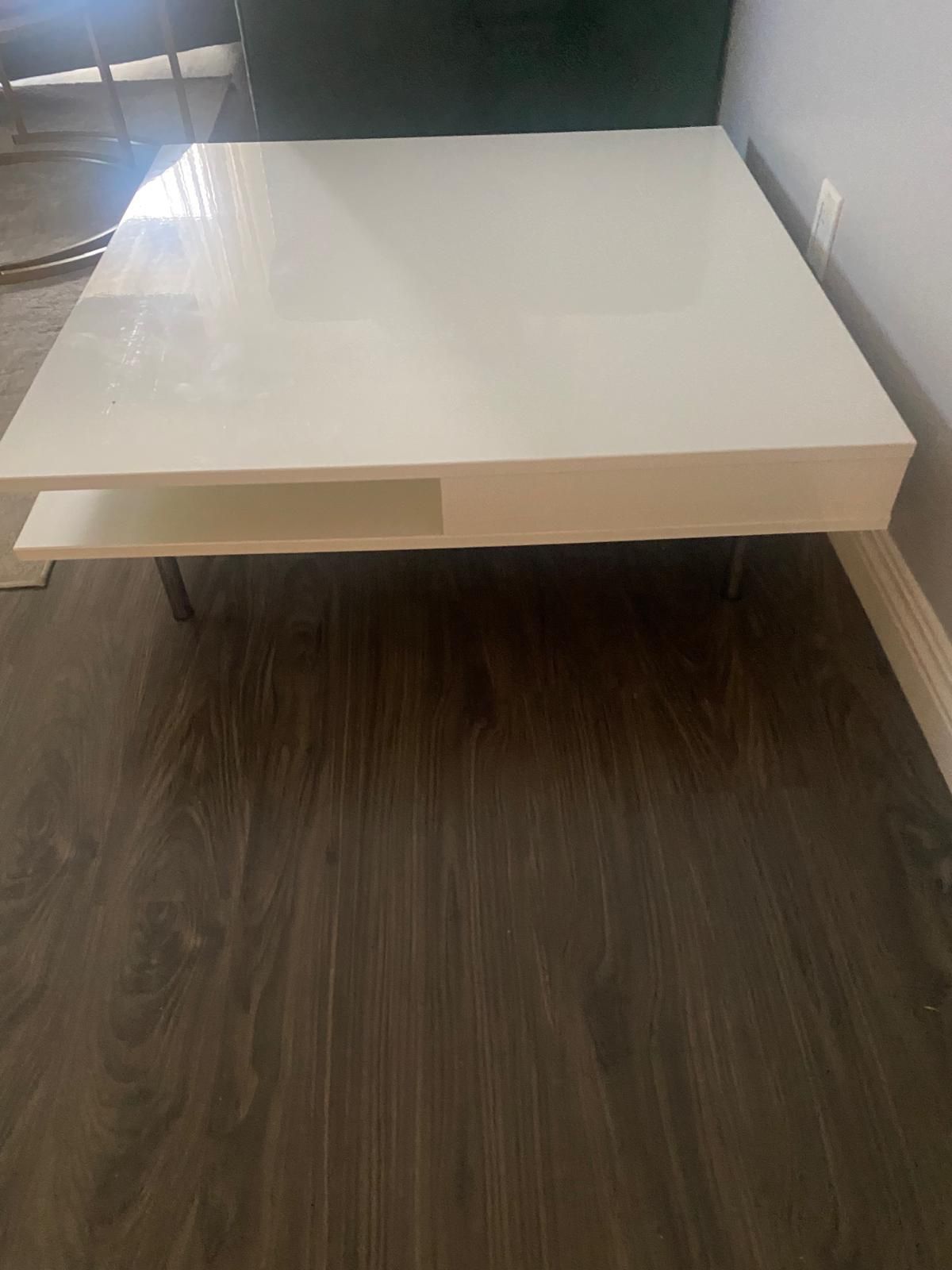 IKEA COFFEE TABLE