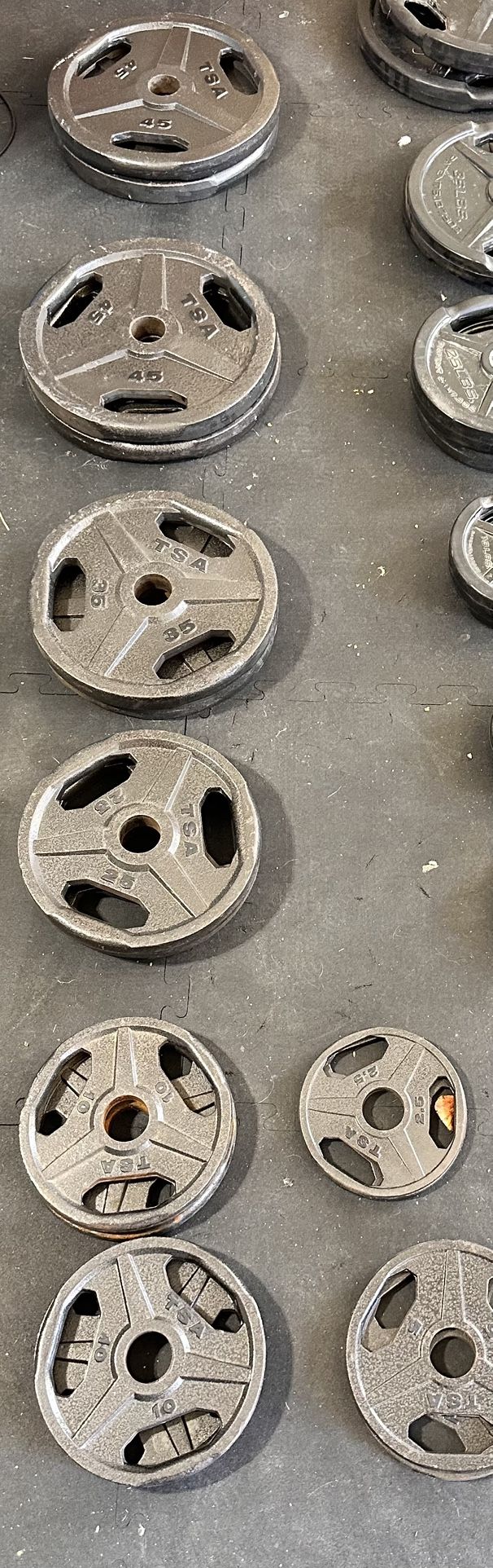 TSA Cast iron Olympic Grip Weights Set 335 lbs.