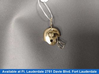 Sports Pendant - Yellow Gold 14k (.585) 2.1 grams