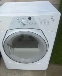 Whirlpool Duet Sport electric dryer (WED8300SW)