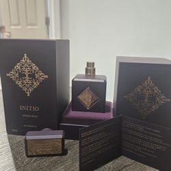 Initio Atomic Rose – Explosive Jammy Rose & Vanilla Luxury Scent