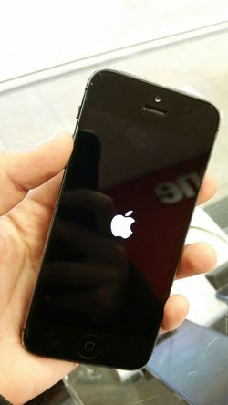 IPHONE 5 32 GB UNLOCKED