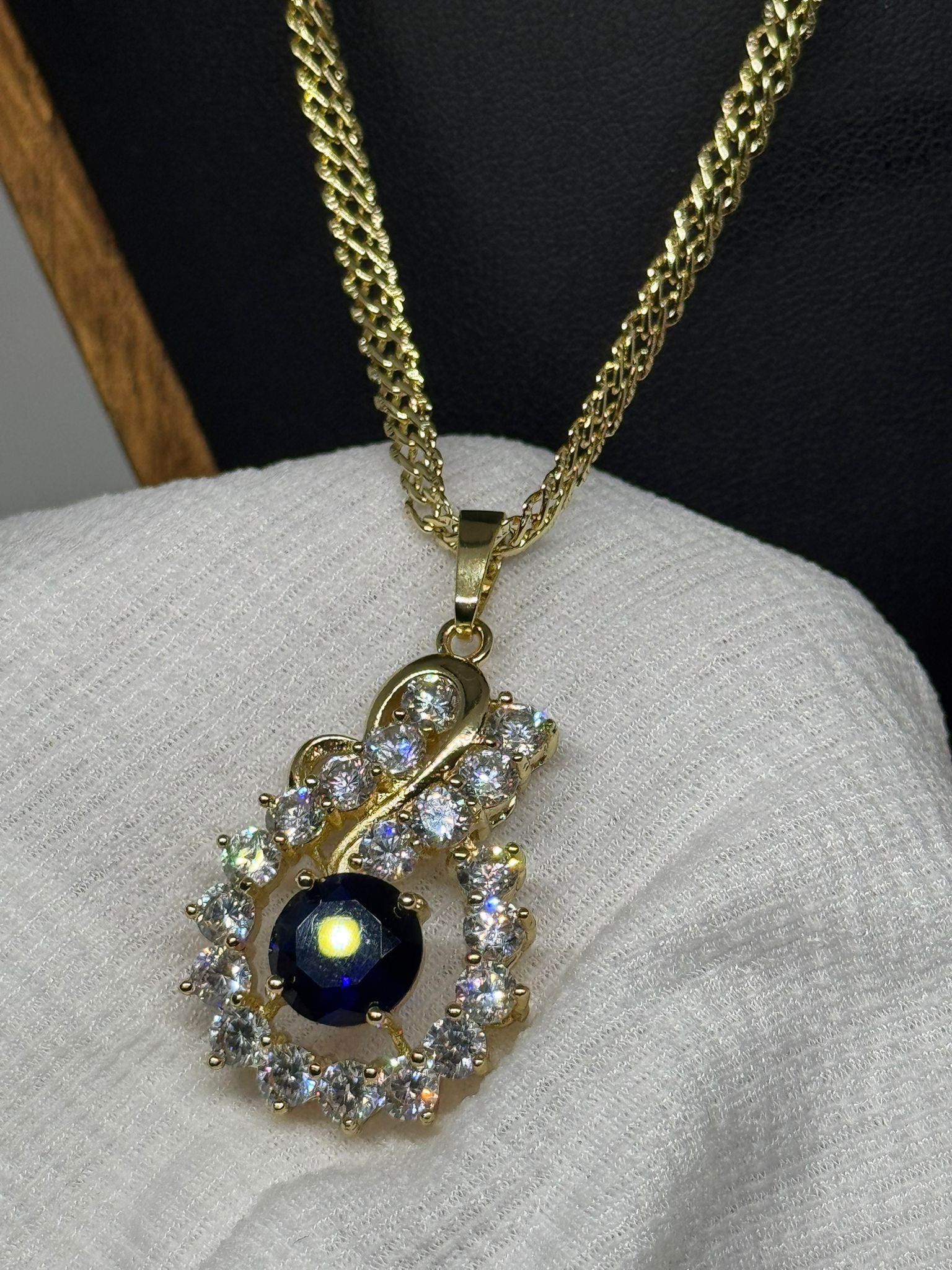 Blue Pendent Necklace