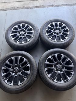 Toyota tundra, 20” factory wheel and tire set