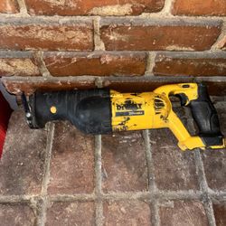 Dewalt Saw