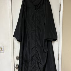 Black Graduation Gown  5’9” to 5’11” - Traje Toga Negro De Graduacion