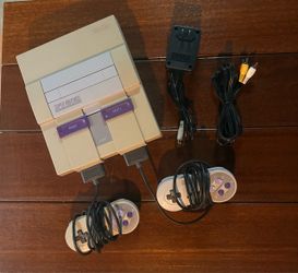 Nintendo SNES Console + 2 OEM Controllers - Graphical Issues / Repair