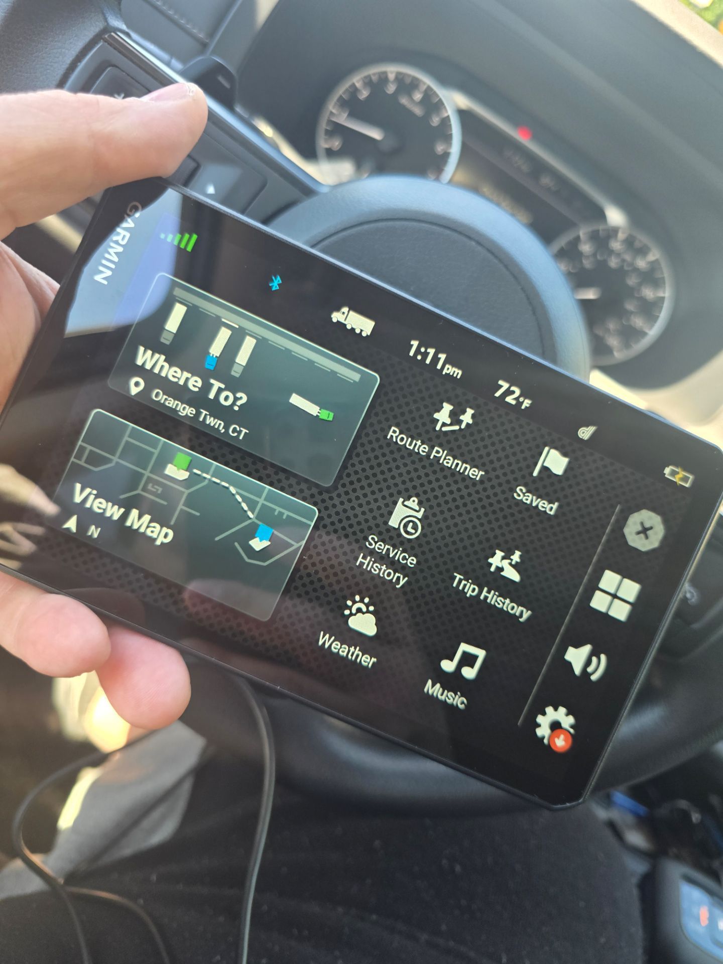 Garmin dezl OTR710, Large, Easy-to-Read 7 inch GPS Truck Navigator